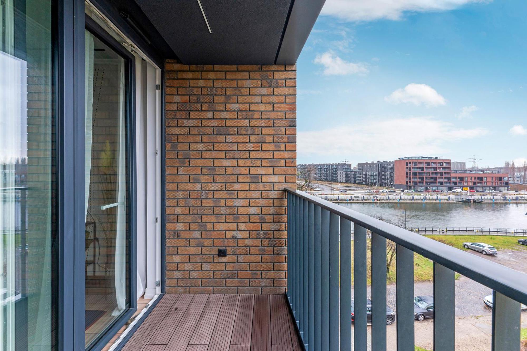 Chlebova - Riverside View Terrace, Free Parking, Gym & Kidsplay By Downtown Apartments 그단스크 객실 사진